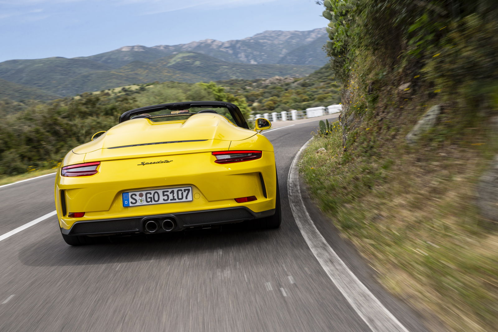 Porsche 911 Speedster Review: Proving Weissach Has A Sense Of Humour