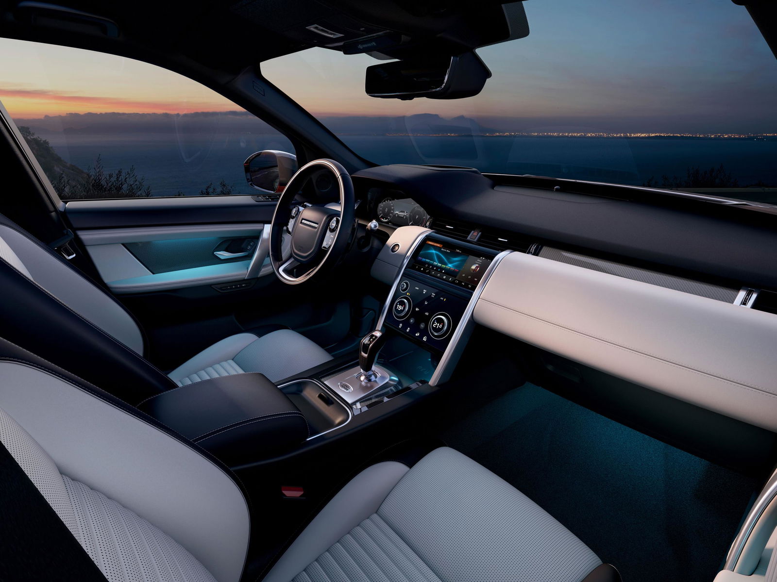 The Land Rover Discovery Sport Has A New Face And Fresh Tech