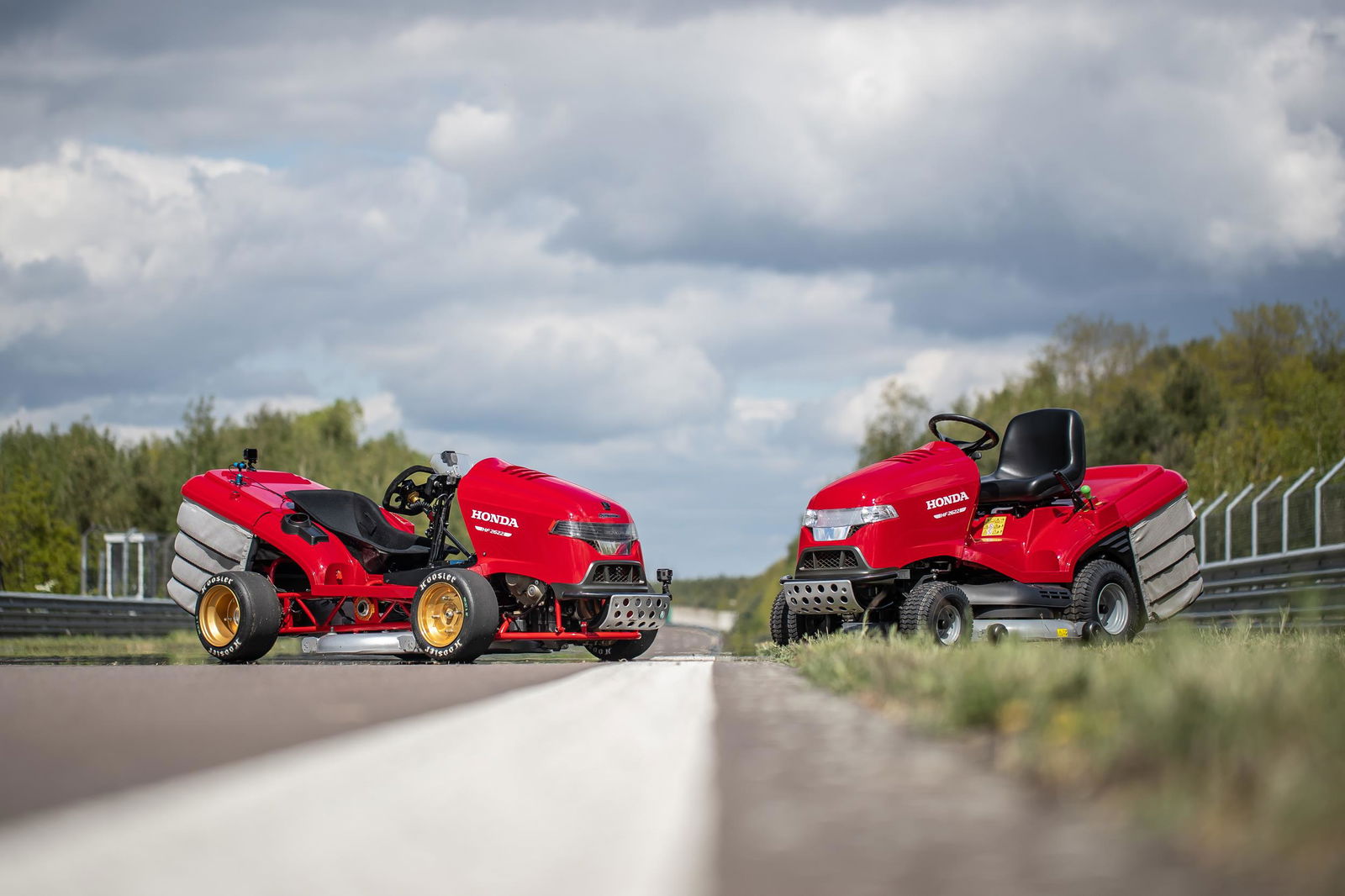 The Mean Mower is built on a custom frame, incorporating various parts from the HF 2622 'lawn tractor'