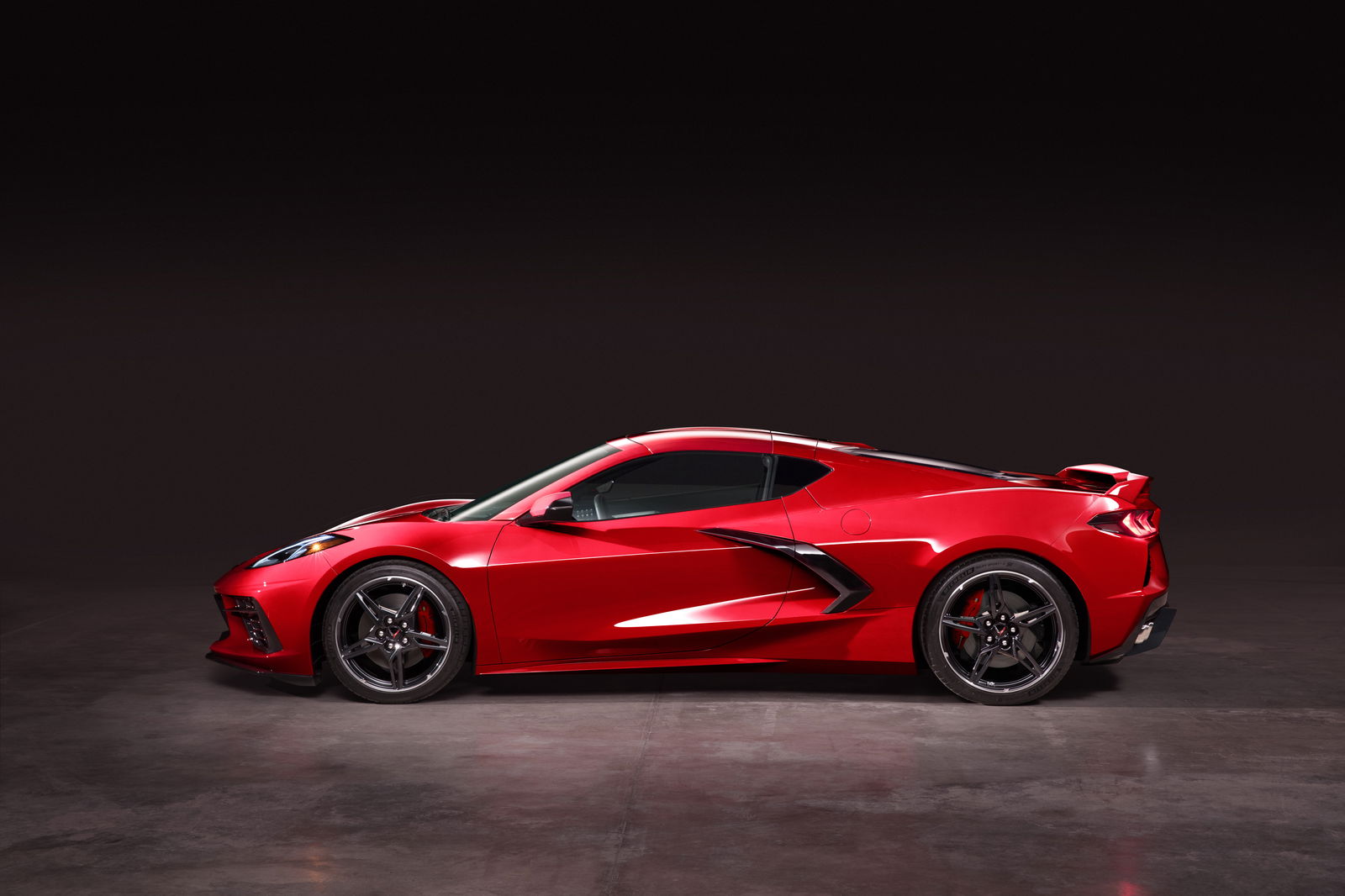 The Mid-Engined C8 Chevrolet Corvette Stingray Is Here With 488bhp, DCT 'Box