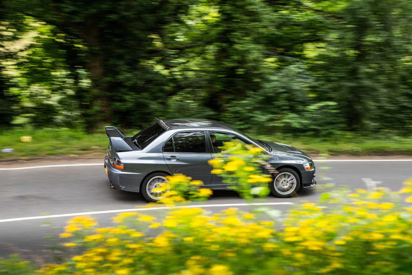 Mitsubishi Evo VI Tommi Makinen vs Evo IX 360 MR: A Fast Lancer Education