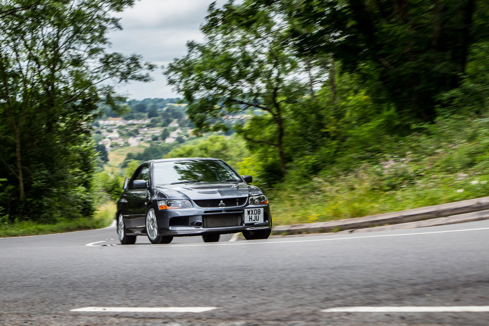 Mitsubishi Evo VI Tommi Makinen vs Evo IX 360 MR: A Fast Lancer Education