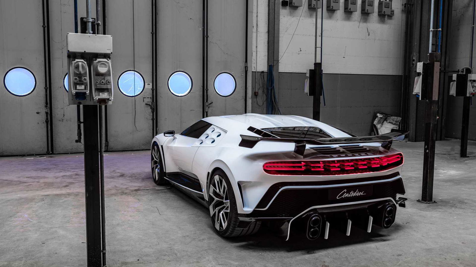 The Bugatti Centodieci Is A Chiron In An EB110-Like Frock