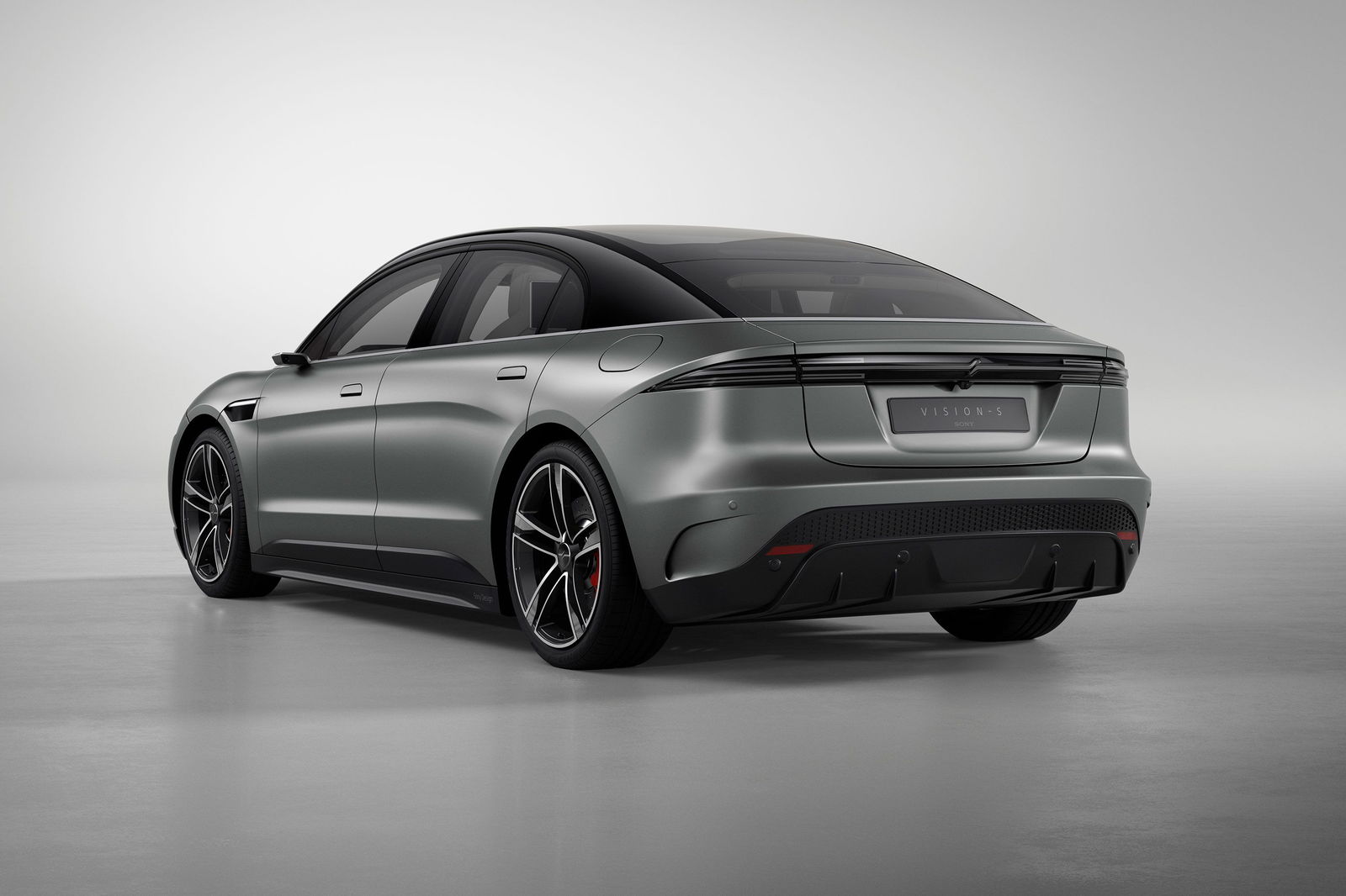 The Bosch Virtual Visor Aims To Festoon The Simplest Car Part With Tech