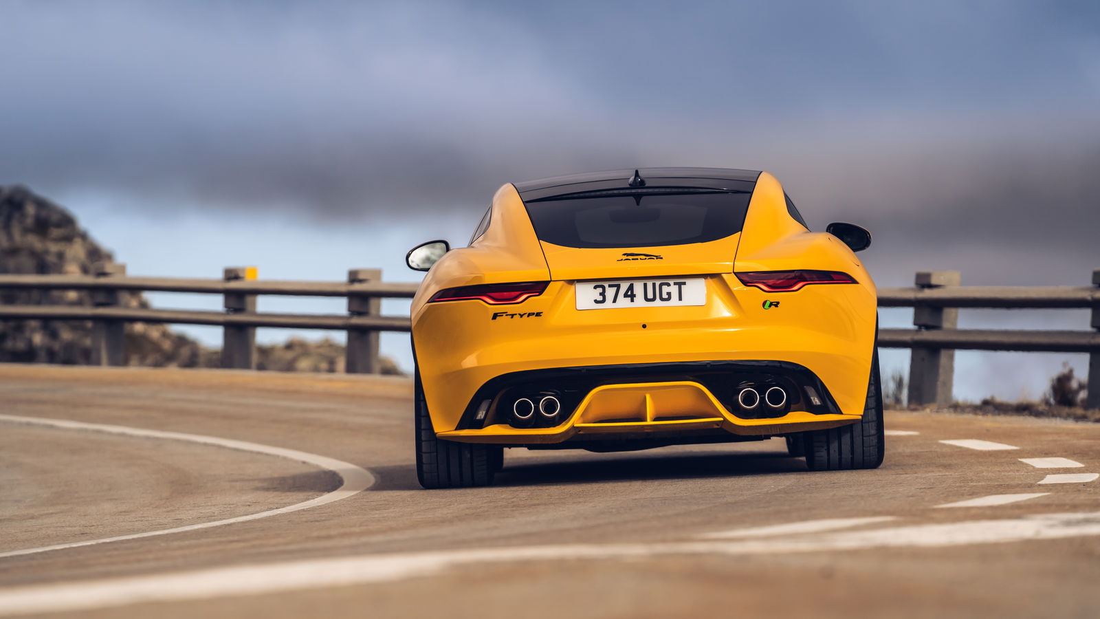 2020 Jaguar F-Type Review: A Big Improvement, But The RWD V8 Has A Problem