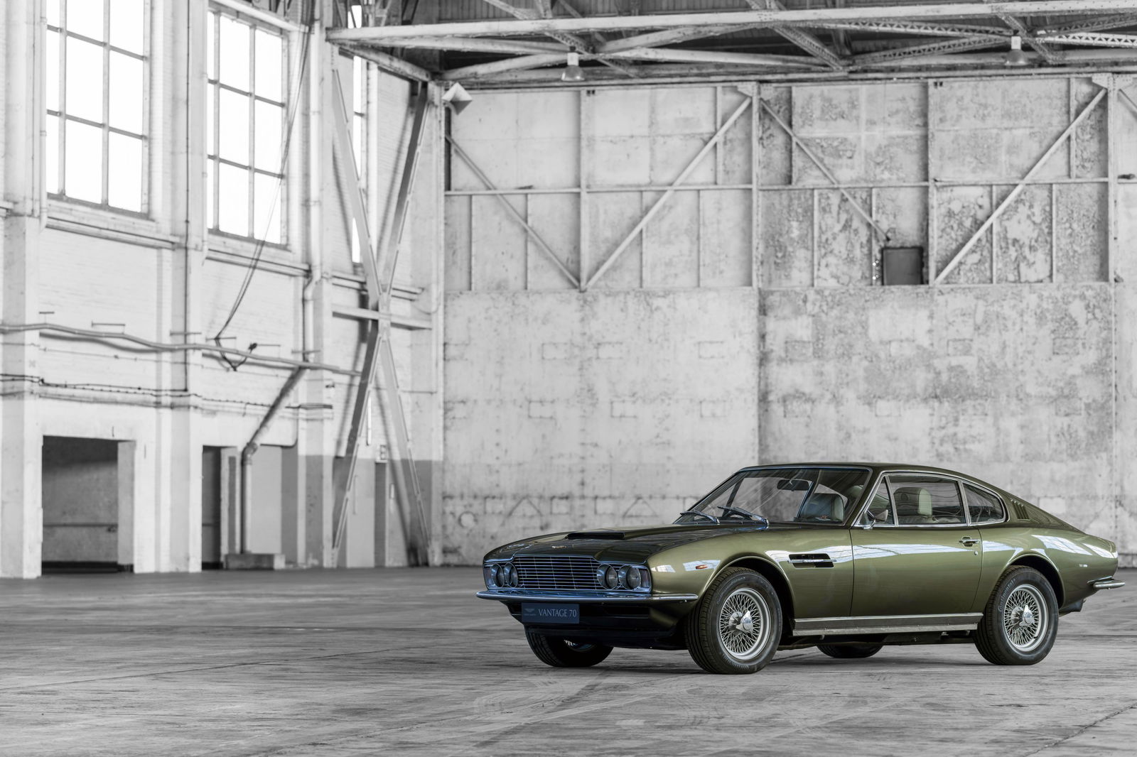 Aston Martin Is Celebrating 70 Years Of Vantage With Wallpaper Perfection