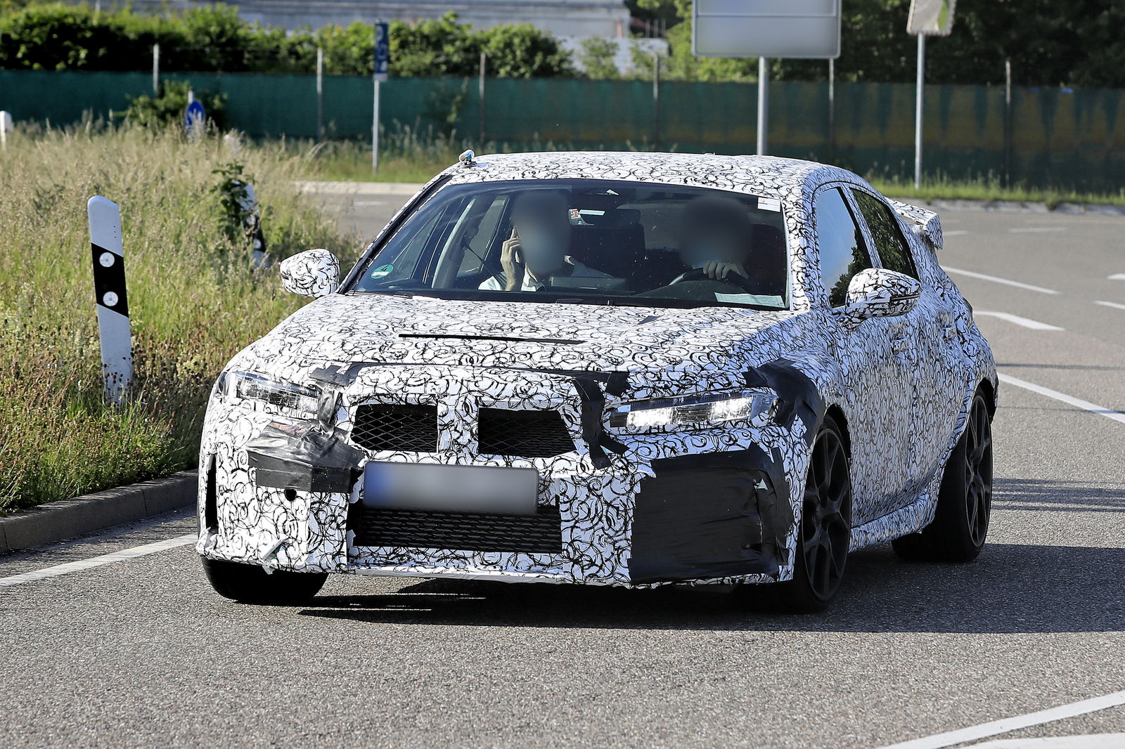 Updated BMW 5-Series Brings a 523bhp M550i And Much Grille