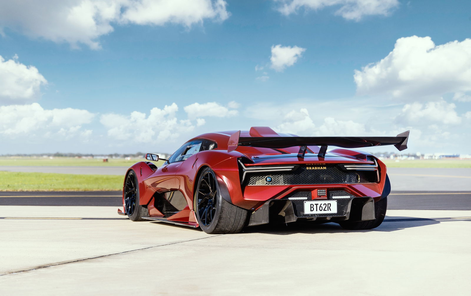 Check Out The Nissan Z-Proto's 300ZX-Like Rear