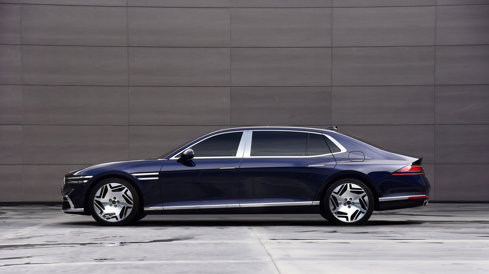 The Swanky New Genesis G90 Is Here To Take On The Mercedes S-Class