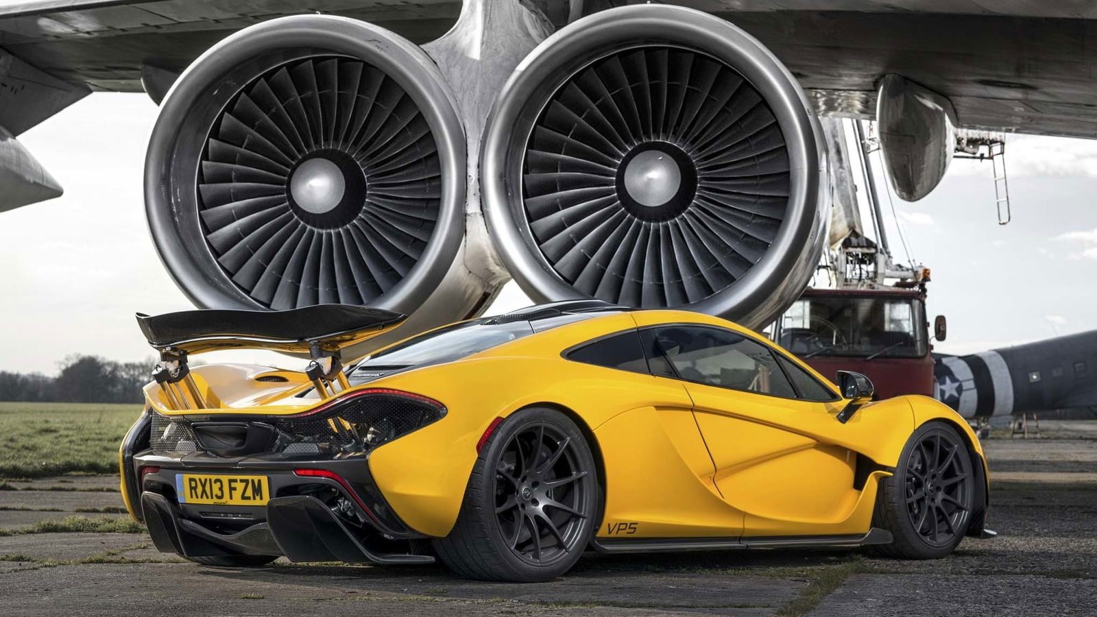 McLaren Is Rapidly Heading For Downsized V6 Hybrids
