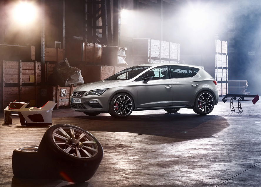 The VW Golf R Is Now Less Powerful And No Longer Available With A Manual