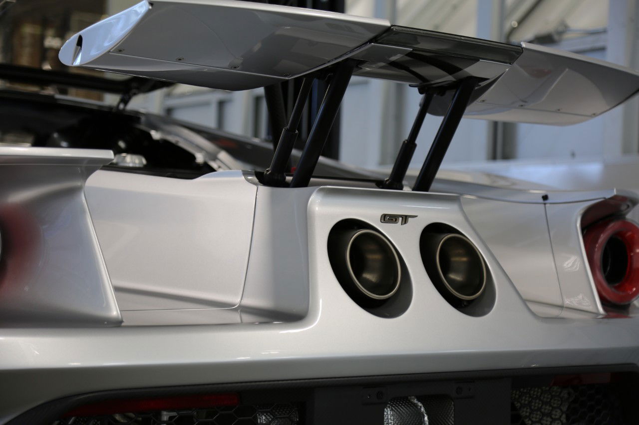 Ford reveals lightweight #Ford GT