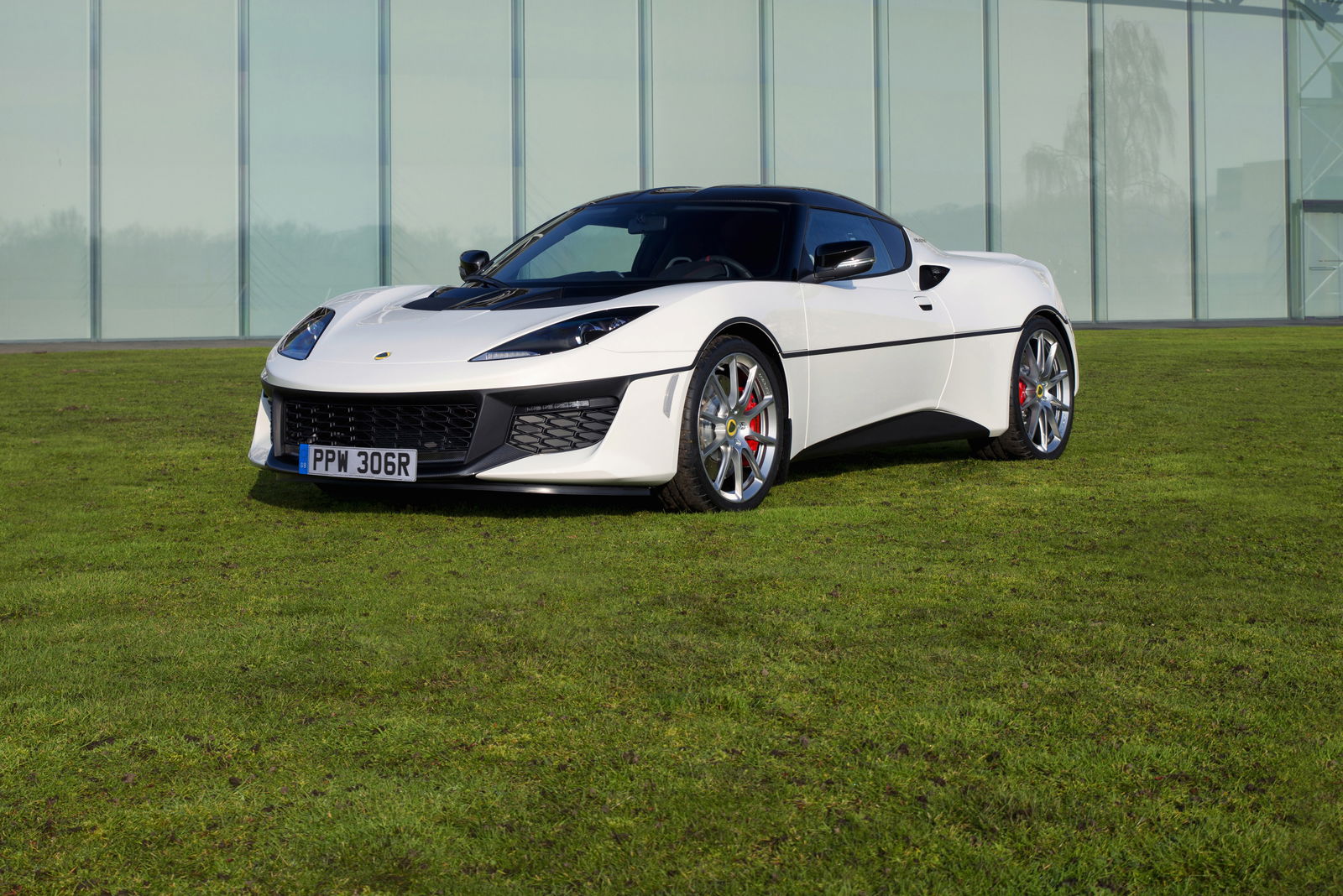 5 Reasonably Priced Cars That Would Be Perfect For Top Gear