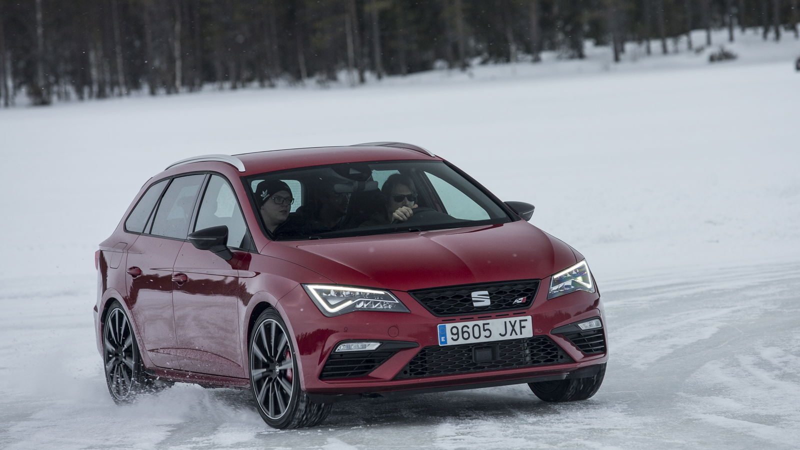 Seat Is Cooking Up A 335bhp Leon ST Cupra R