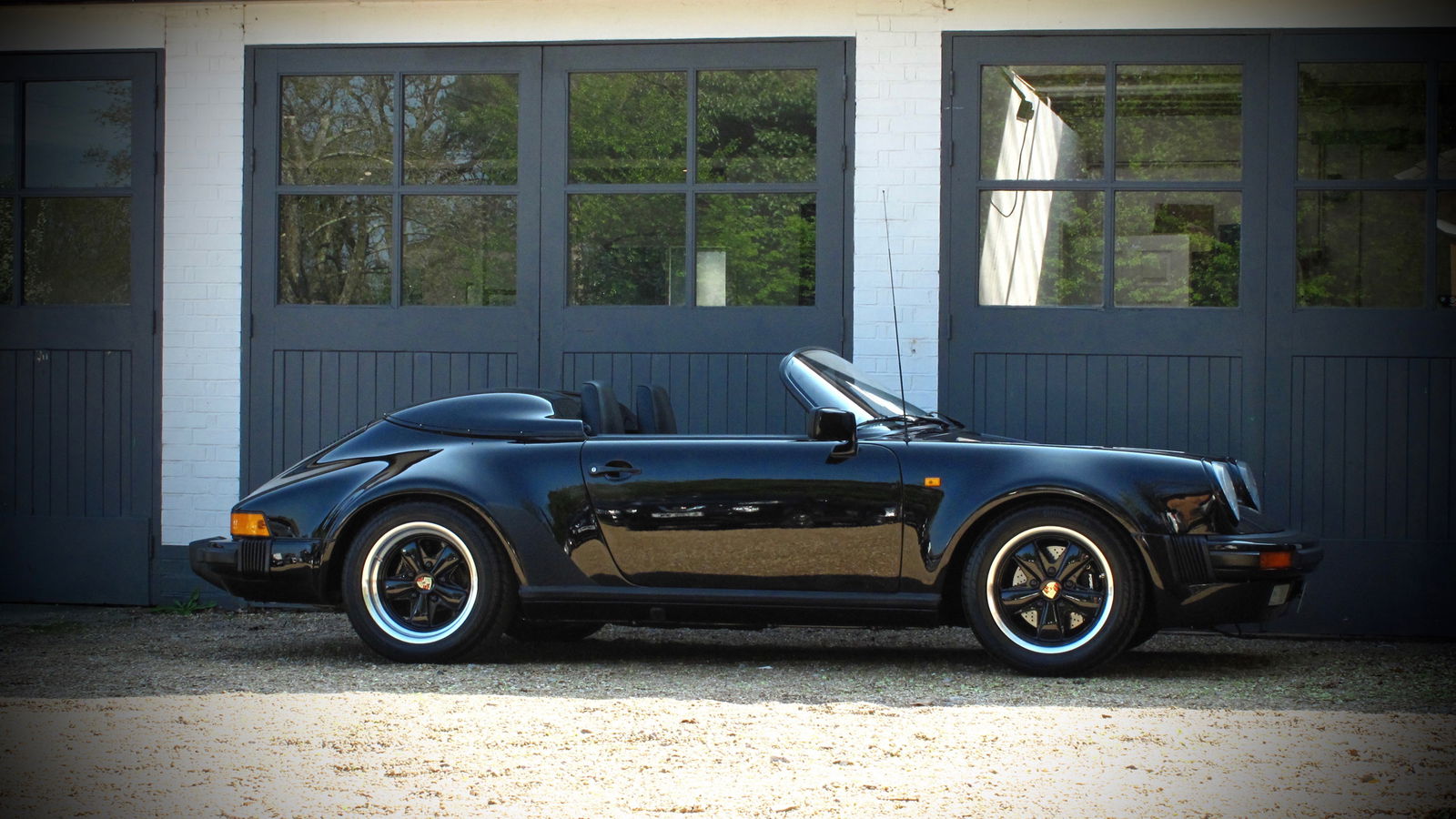 Porsche 911 Speedster With 5590 Miles On The Clock Due To Be Auctioned