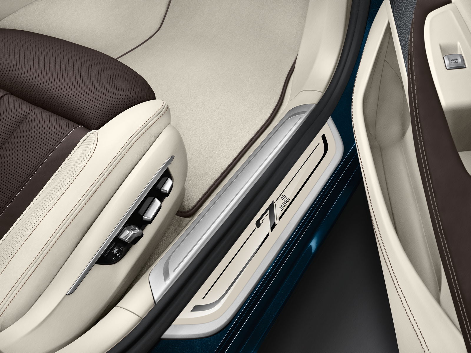Feast Your Eyes On The BMW 7 Series 40 Jahre Limited Edition