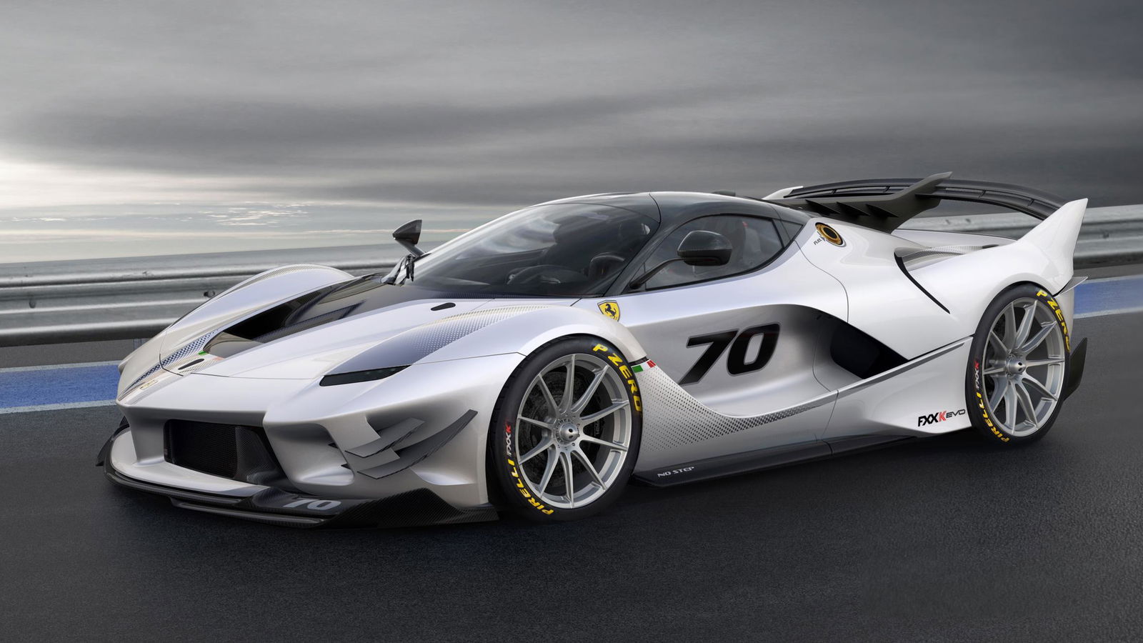 The Ferrari FXX K Evo Is A Weaponised Serving Of Aero Geekery