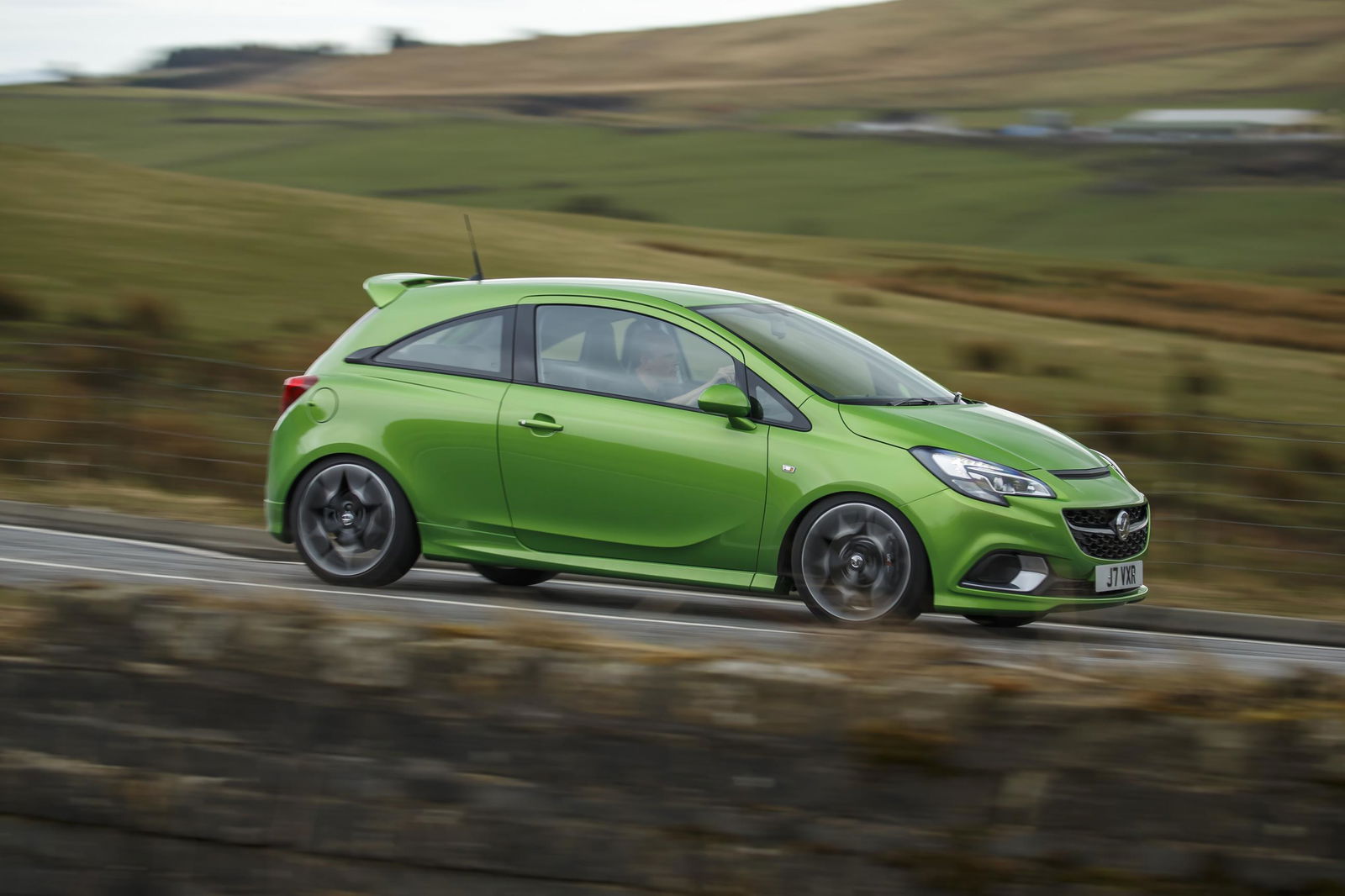 A Bargain Subaru Legacy Is The Cheap AWD All-Rounder You Need