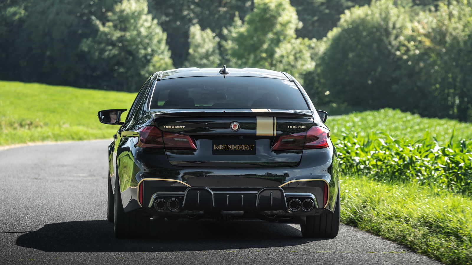The Manhart MH5 700 Is An Angry BMW M5 With 713bhp On Tap