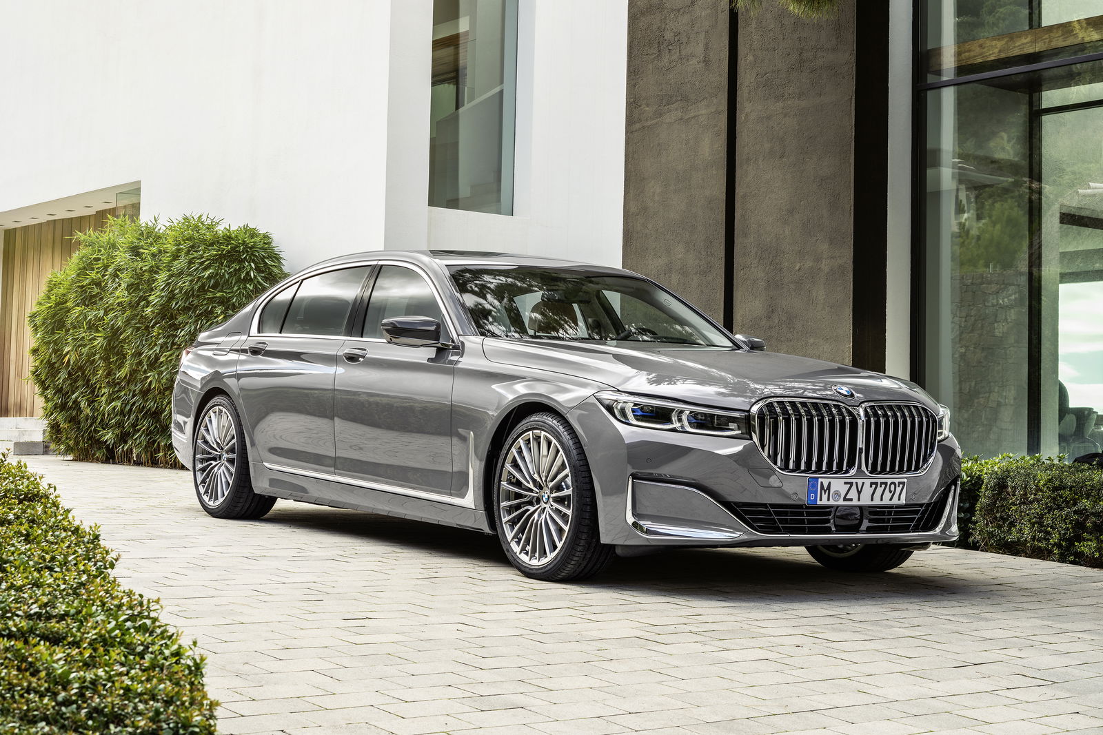 Yes, The New BMW 7-Series Really Does Have A Grille This Big