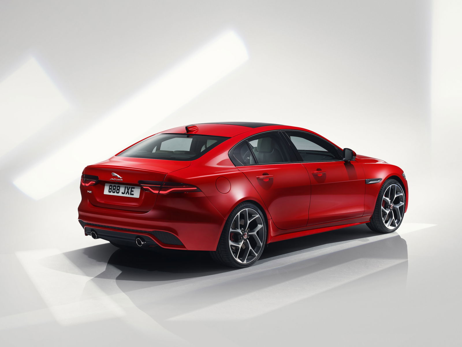 The New-Ish Jaguar XE Is Here With A Fancy New Interior
