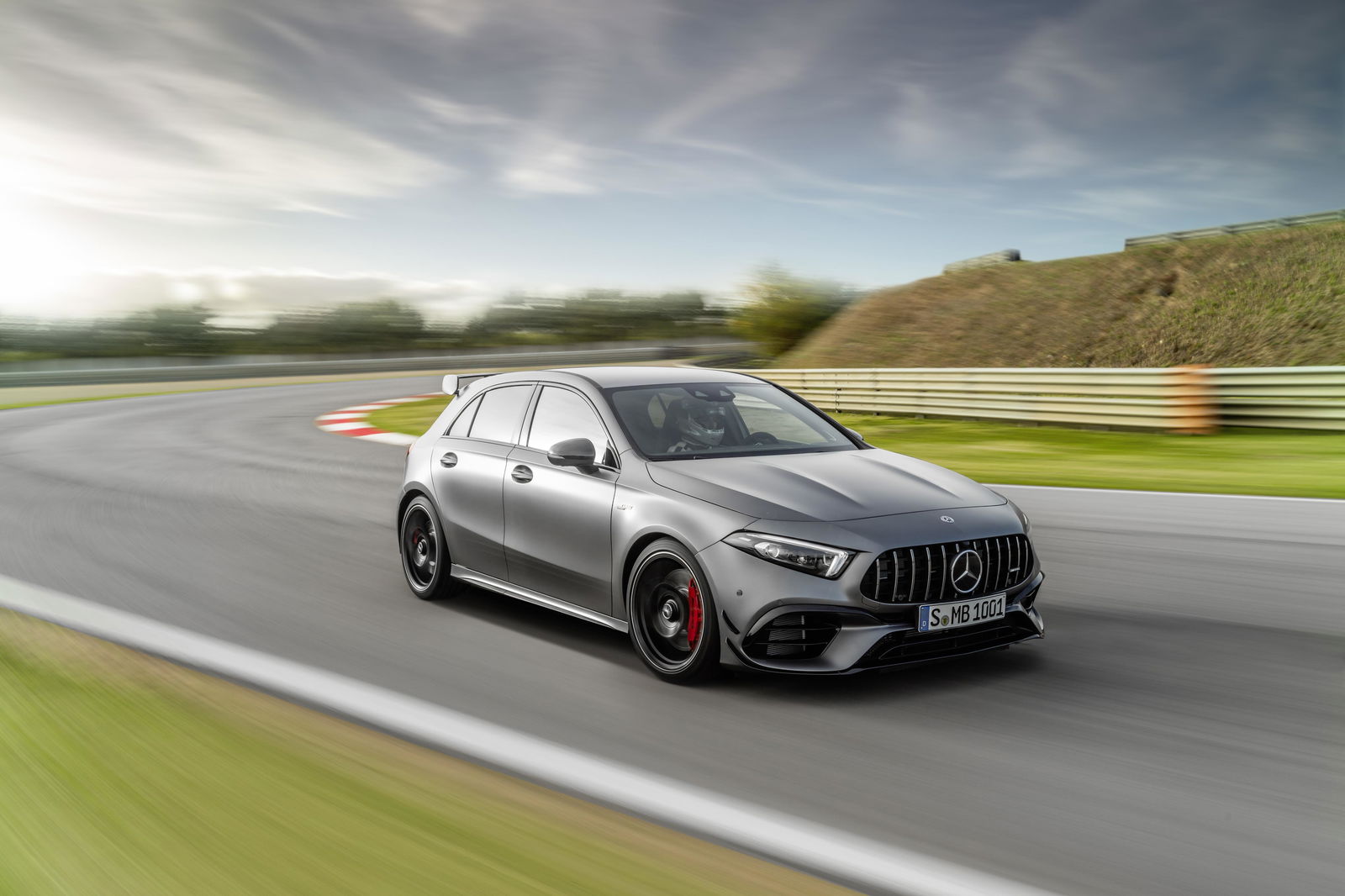 De Tomaso Announces Its Comeback With Achingly Beautiful P72