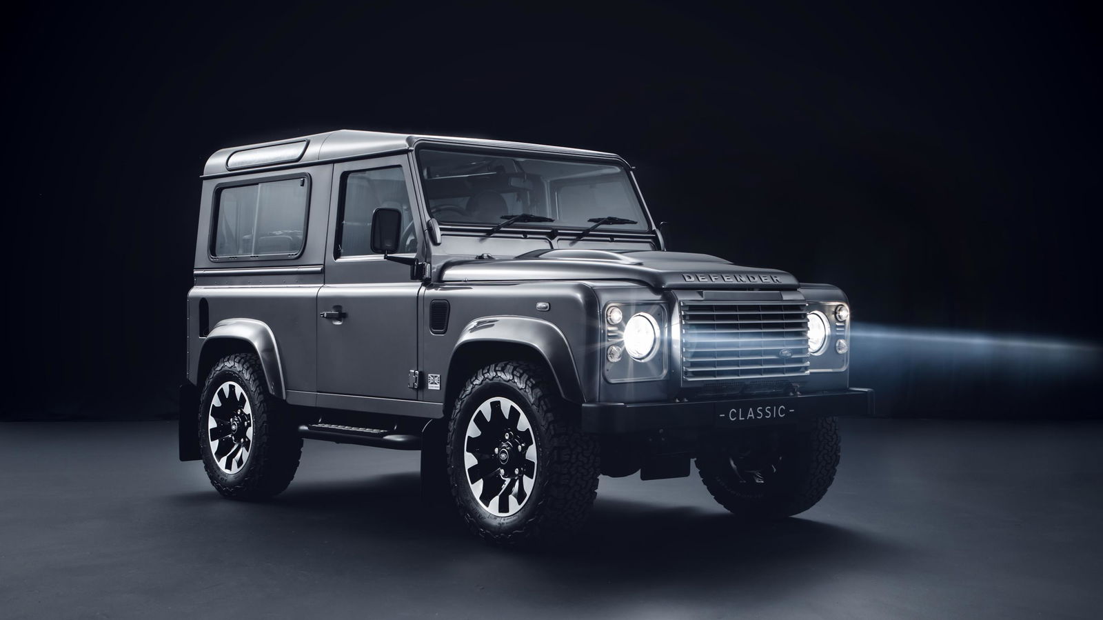 Land Rover’s New Defender Upgrade Kits Will Refresh Old Warriors