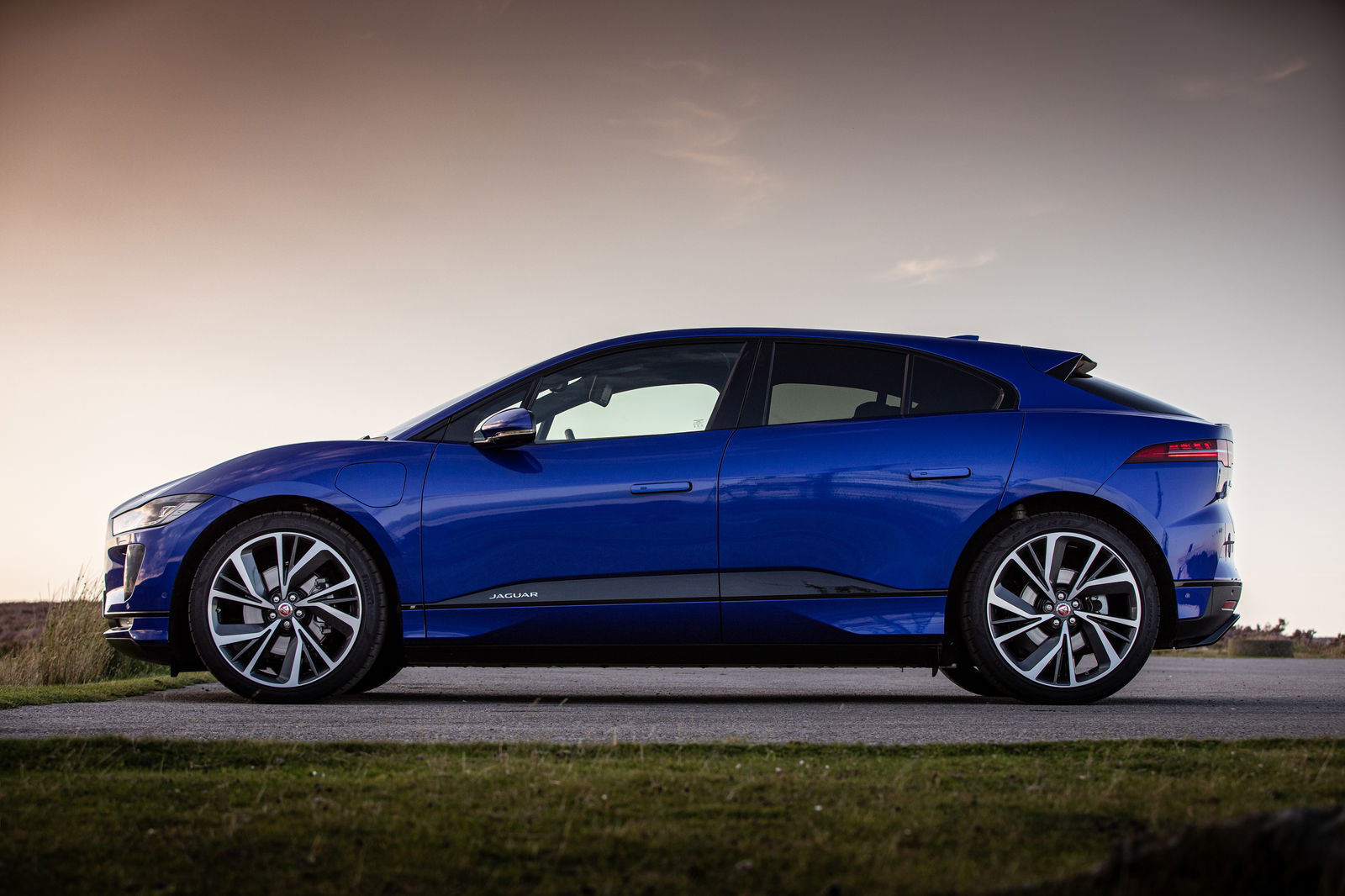 22-inch wheels are a pricey option but look awesome