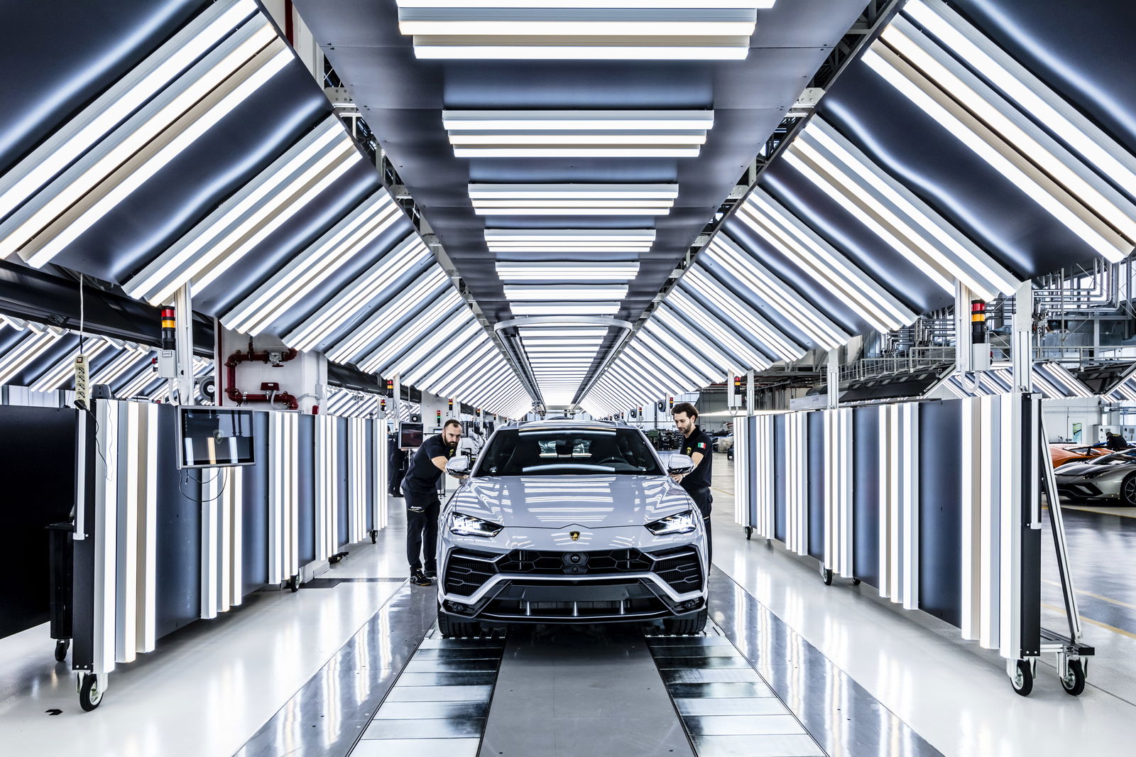 This Prototype Ford Mustang Mach E Has 1400bhp And Seven Motors