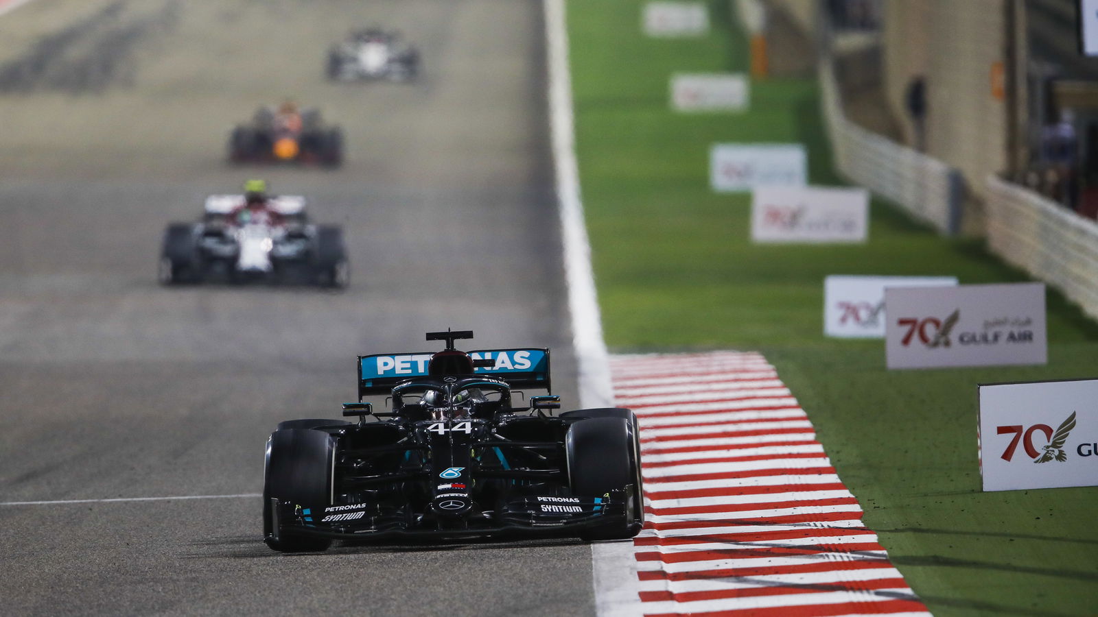Official: George Russell Will Take Hamilton's Mercedes F1 Seat For The Next GP