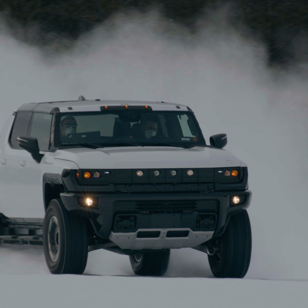 Here's Why the Hummer H2 Is the Most Embarrassing Car You Can Drive
