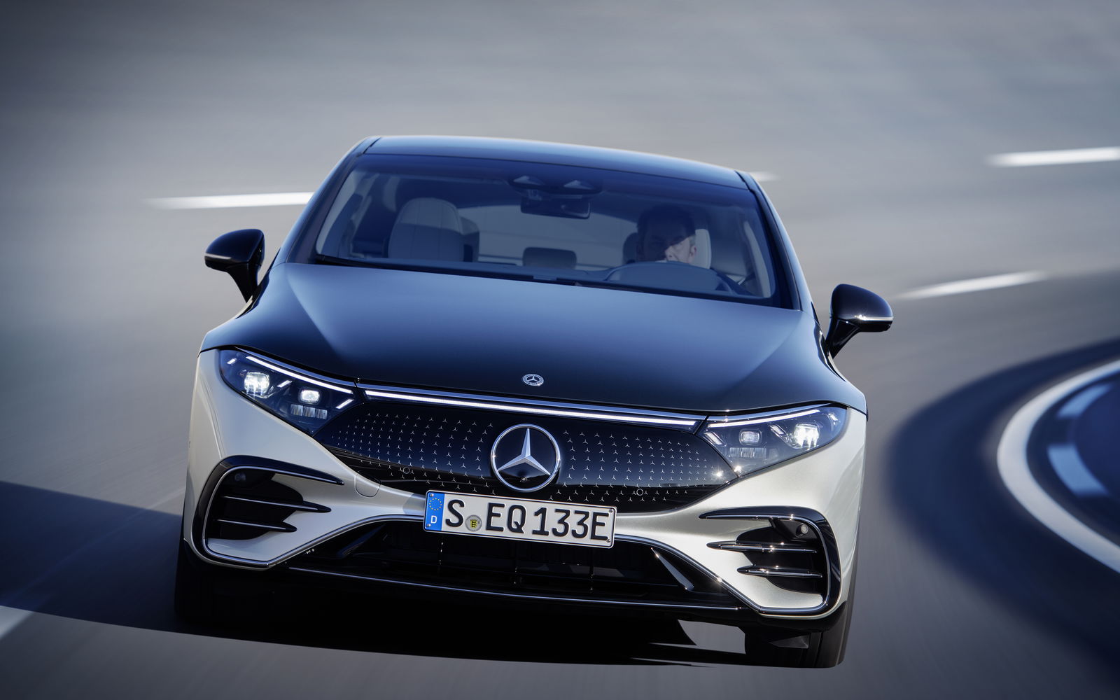 Want Full Rear Steering Angle In A Mercedes EQS? That's A €489 Per Year Subscription