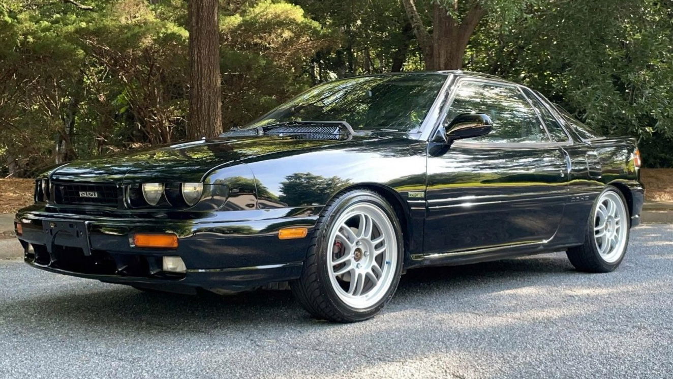 This Isuzu Impulse RS Turbo Is An Obscure But Brilliant 90s Sports Car Purchase