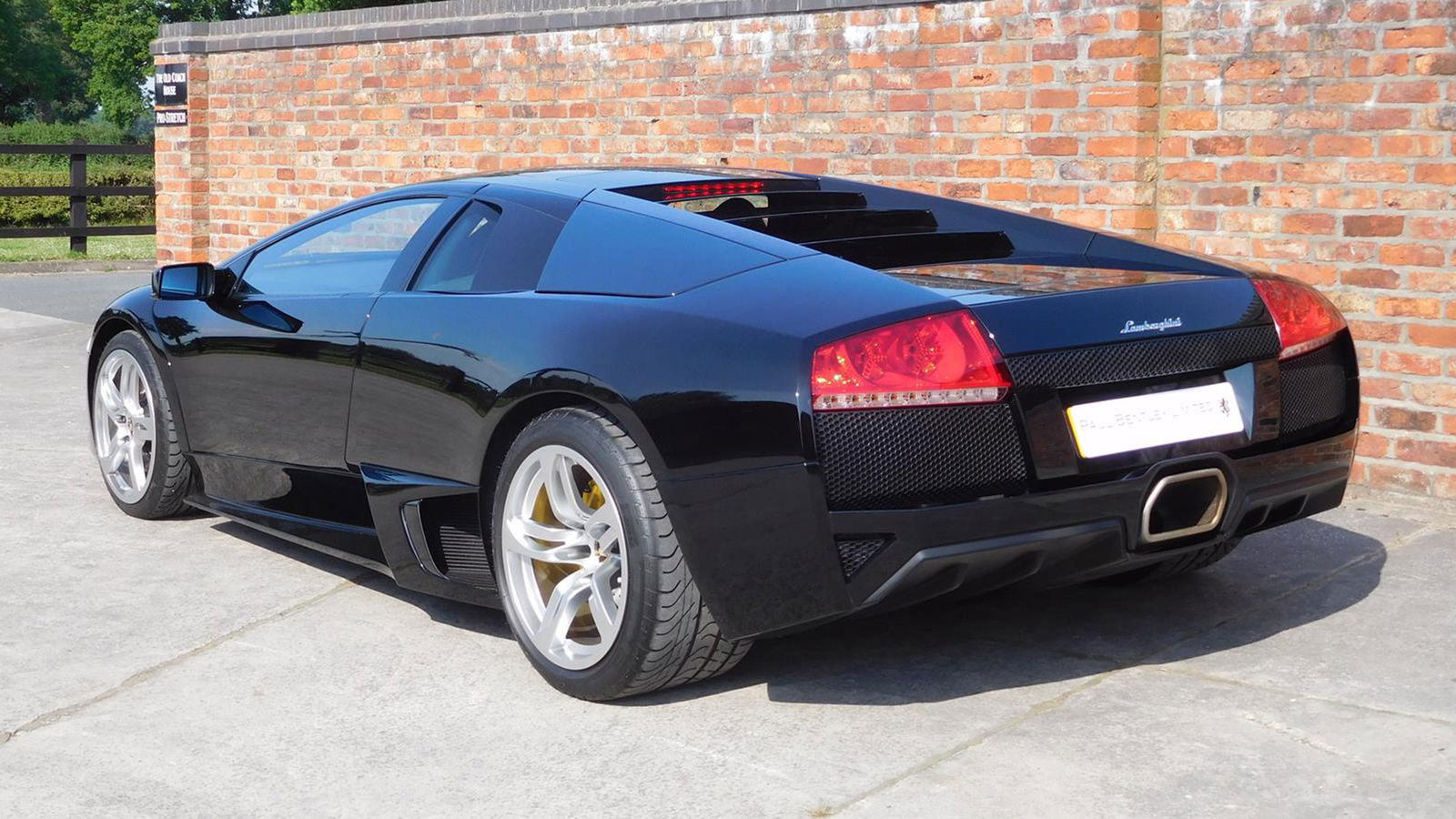 200-Mile Lamborghini Murcielago LP640 Is Italian V12 Perfection