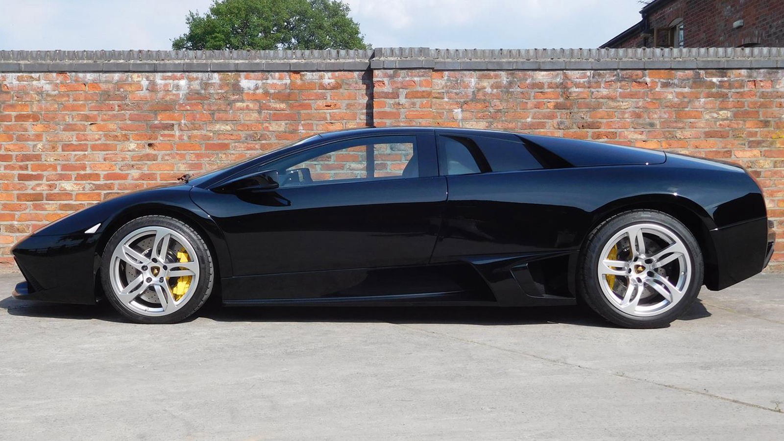 200-Mile Lamborghini Murcielago LP640 Is Italian V12 Perfection