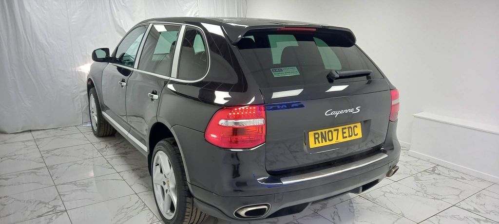 Yes, Porsche Really Made A Manual V8 Cayenne, And Here's One You Can Buy