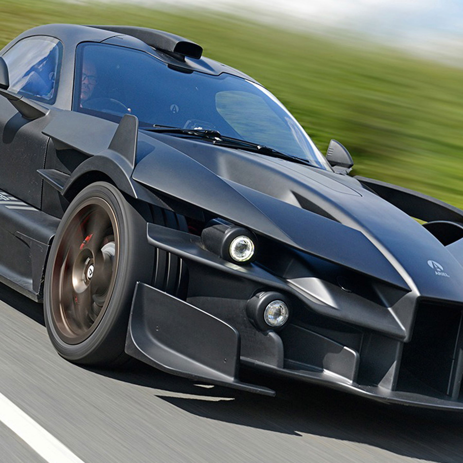 This Video Proves Why The Ariel Atom Doesn't Have Cup Holders 