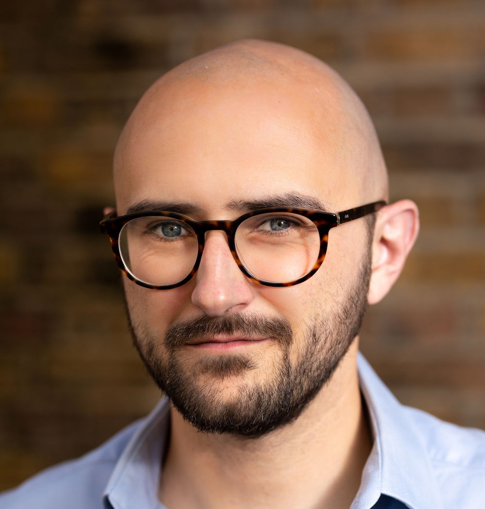 Alex Goy headshot